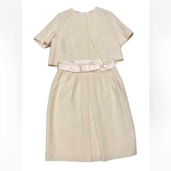 Elie Tahari set - blazer and skirt - Picture 1 of 8